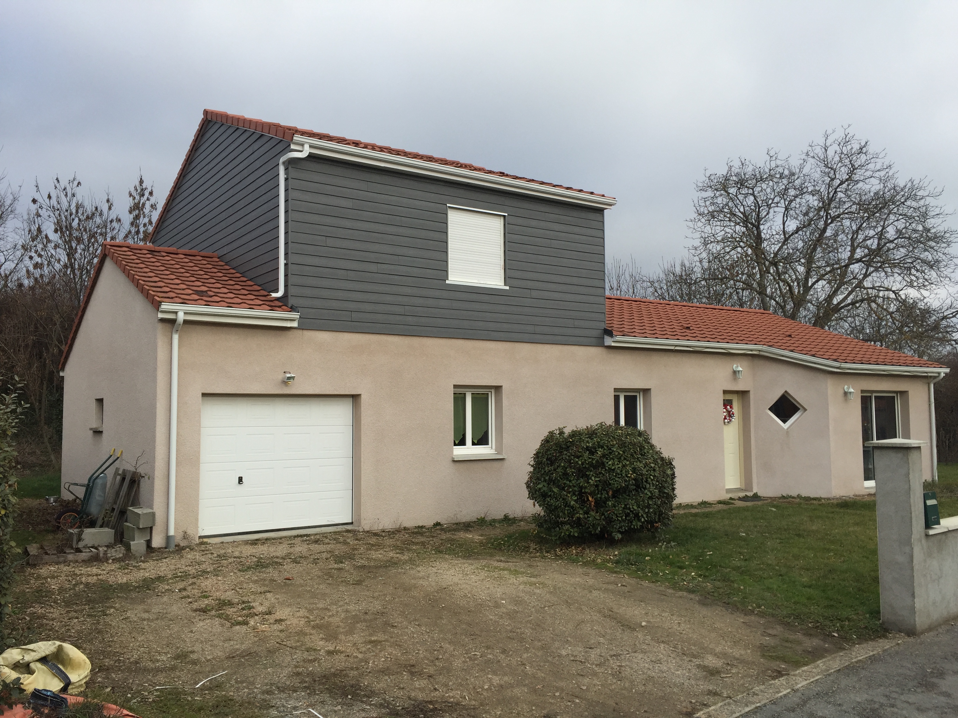 Pose gouttières en aluminium Auvergne